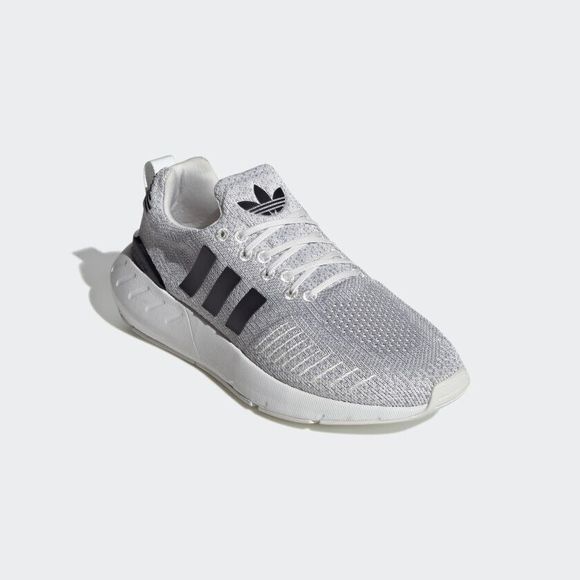 WOMEN'S Adidas Originals Swift Run 22 Crystal White GV7969 - Picture 2 of 9